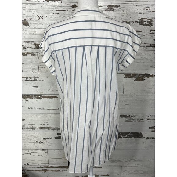 CABI Cruise Button Up Tunic Blouse White/Blue Sz M #5808 NWOT - Picture 4 of 5
